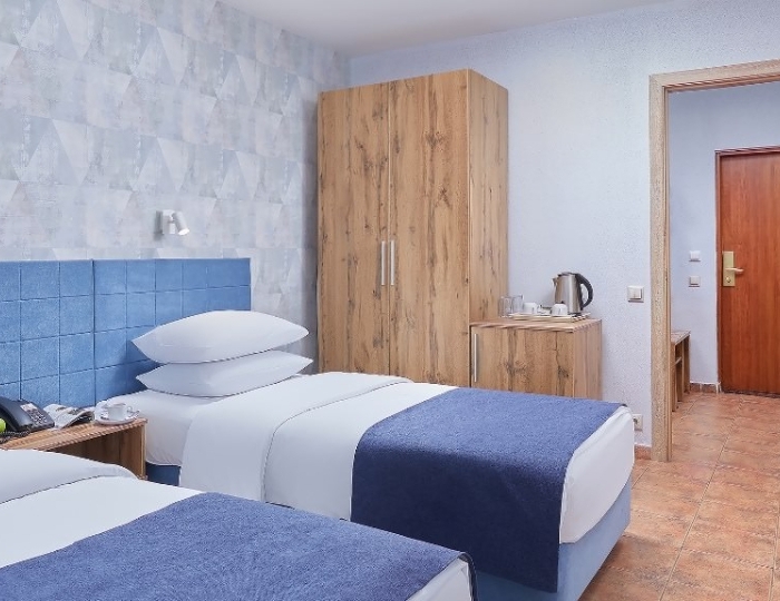 Стандартный улучшенный номер/ Standart Superior TRPL - Отель Country Resort / Кантри Резорт