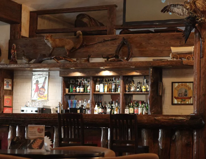 Бар «Long John`s» - Отель Country Resort / Кантри Резорт